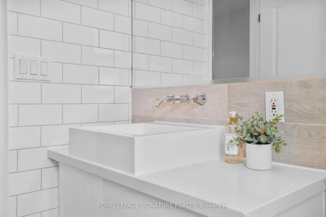 Additional image 29 of 15 Boulton Ave