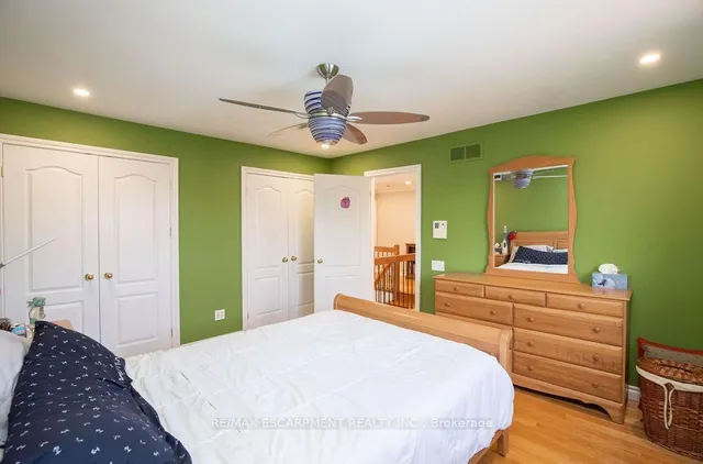 Additional image 35 of 177 Claudette Gate