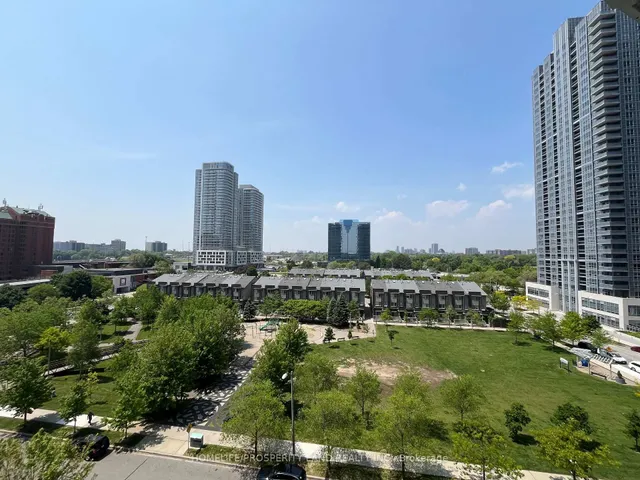 Additional image 15 of 181 Village Green Sq Unit 814