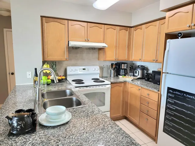 Additional image 7 of 68 Grangeway Ave Unit 1109