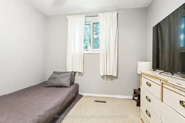 Additional image 38 of 39 Lexington Ave Unit 47