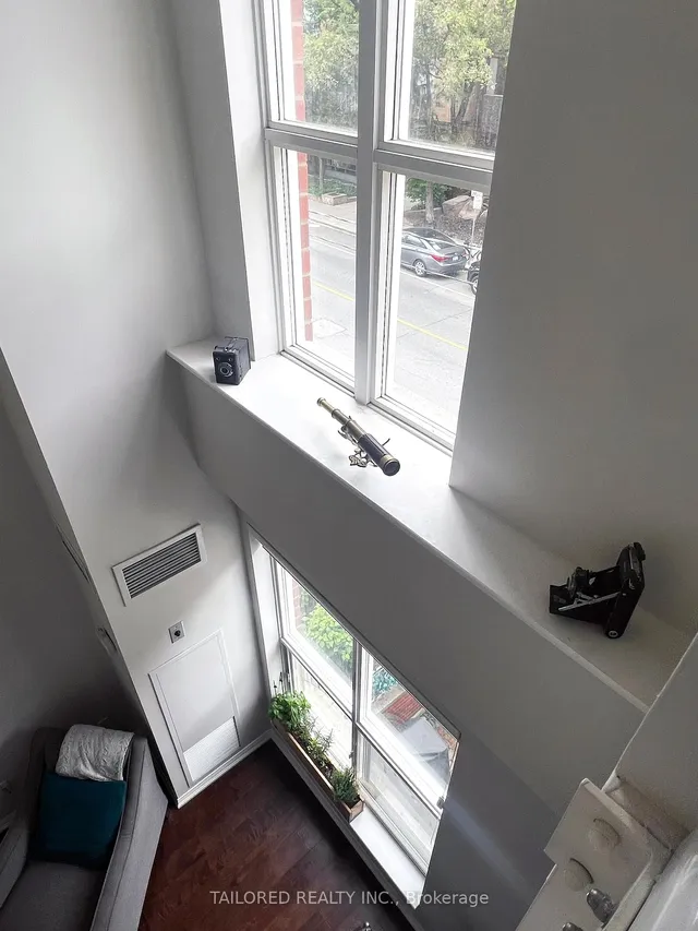 Additional image 15 of 119 Merton St Unit 211