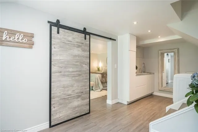 Additional image 30 of 6 Kew Crt