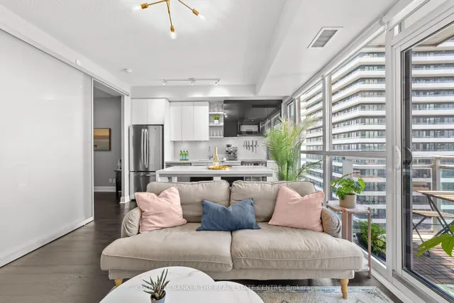 Additional image 8 of 33 Shore Breeze Dr Unit 1611