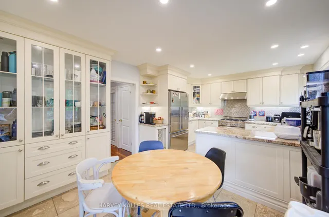 Additional image 7 of 29 Lois Ave