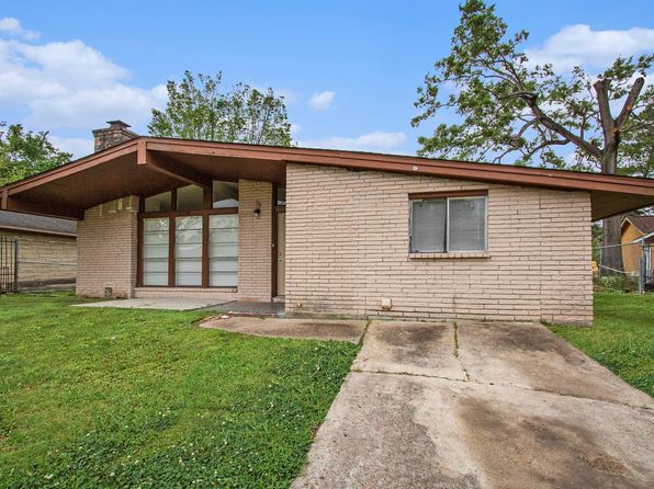 9206 Woodlyn Rd, Houston, TX 77078