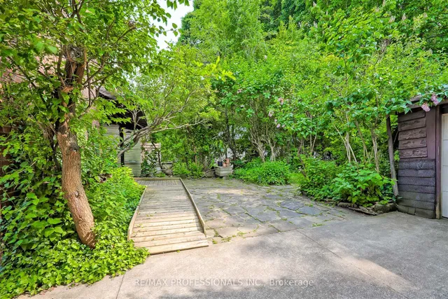 Additional image 33 of 262 South Kingsway