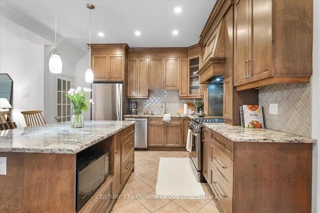 Additional image 20 of 336 Emerald St