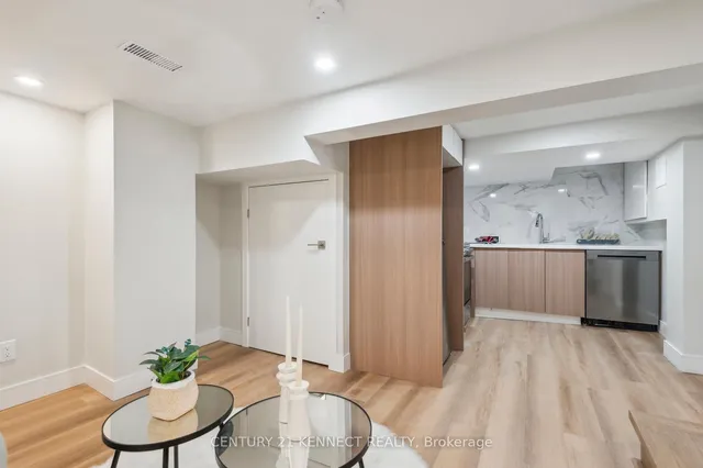 Additional image 33 of 21 Frankdale Ave