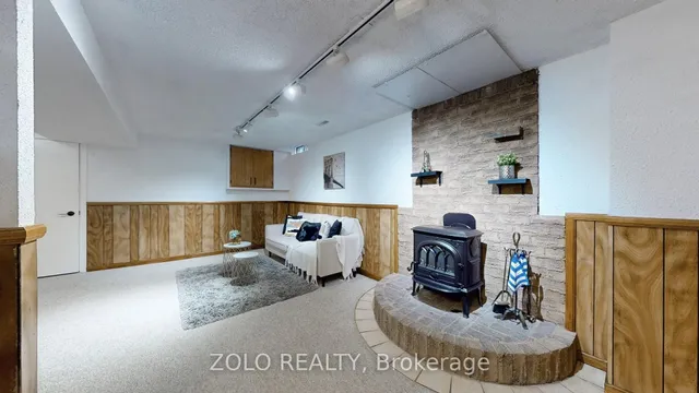 Additional image 35 of 54 Luminous Crt