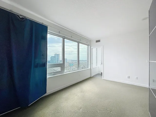 Additional image 37 of 135 East Liberty St Unit 2310