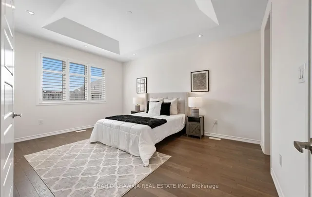 Additional image 23 of 1304 Basswood Cres