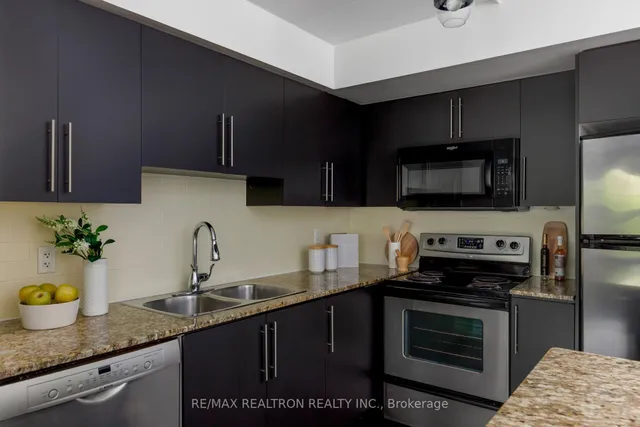 Additional image 19 of 1100 Lansdowne Ave Unit 307