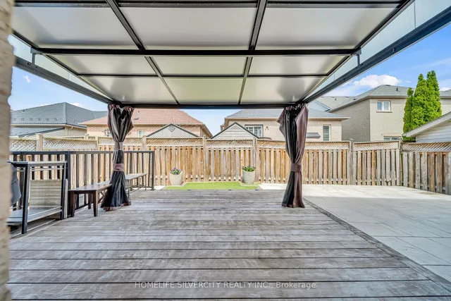 Additional image 39 of 98 Masters Green Cres