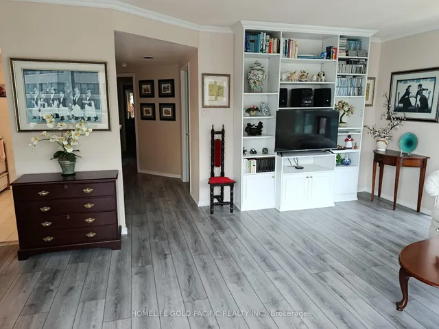 Additional image 28 of 77 Harbour Sq Unit 3702