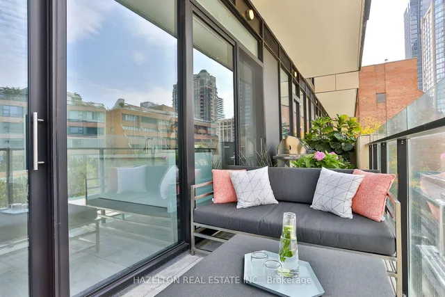 Additional image 27 of 36 Hazelton Ave Unit 4D