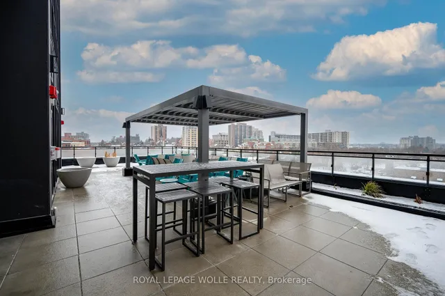 Additional image 28 of 60 Charles St Unit 2405