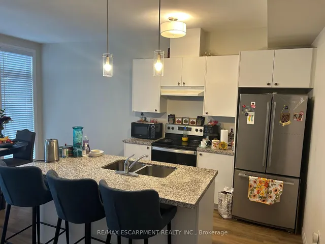 Additional image 5 of 270 Melvin Ave Unit 15