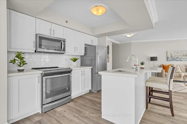 Additional image 13 of 3 Marine Parade Dr Unit 1706