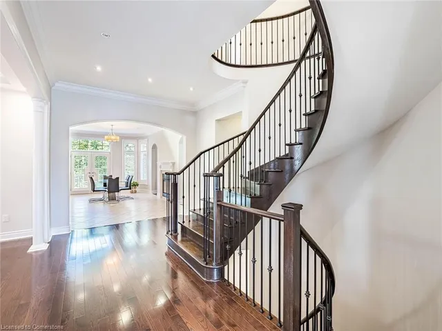 Additional image 12 of 28 Elbern Markell Run