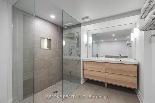 Additional image 39 of 49 Williamson Rd