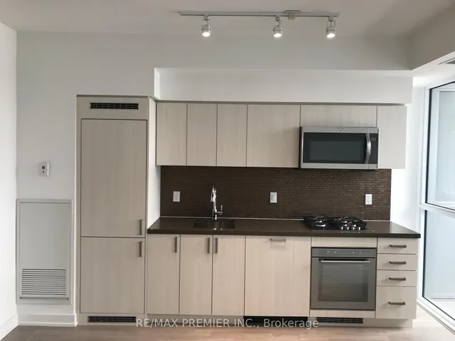 Additional image 3 of 501 St Clair Ave Unit 320