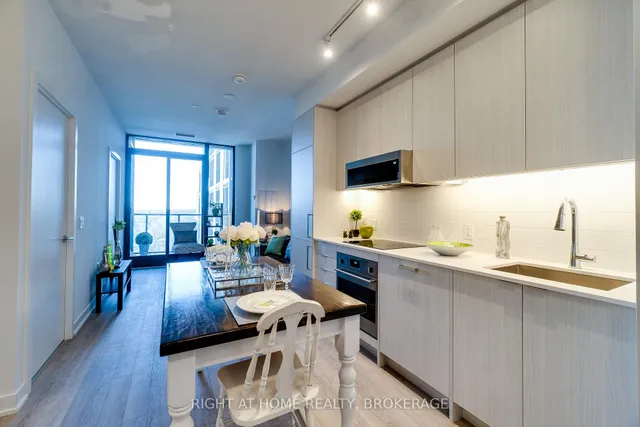 Additional image 14 of 250 Lawrence Ave Unit 724