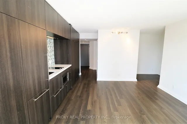 Additional image 6 of 155 Yorkville Ave Unit 1914