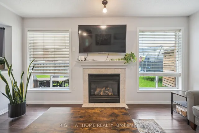 Additional image 9 of 477 Farlow Cres