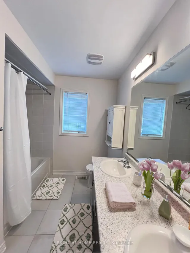 Additional image 6 of 52 Heming Tr