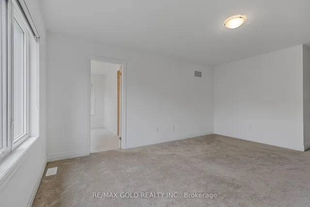 Additional image 18 of 165 Forestwalk St