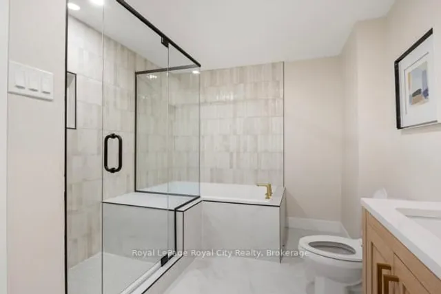 Additional image 19 of 92 Scenic Wood Cres