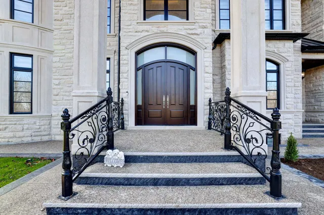 Additional image 3 of 7548 Sixth Line