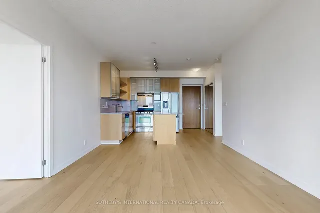 Additional image 6 of 33 Lombard St Unit 2509