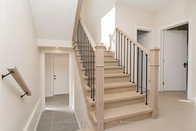 Additional image 24 of 5 Autumn Blvd