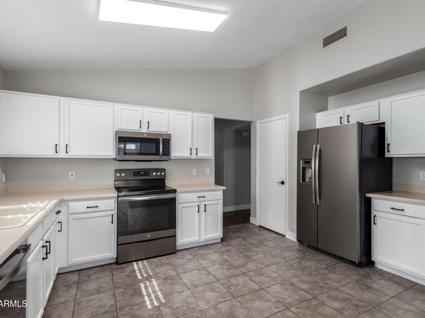 2153 E Crest Ln, Phoenix, AZ 85024