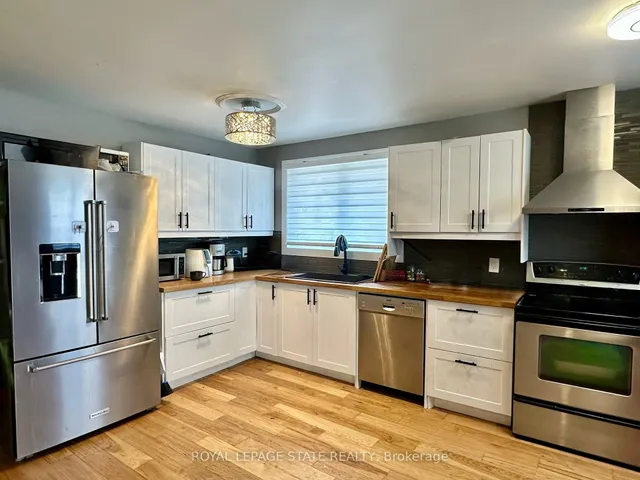 Additional image 6 of 10 Sandlyn Crt