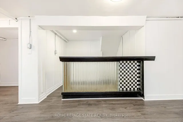 Additional image 37 of 366 Aberdeen Ave