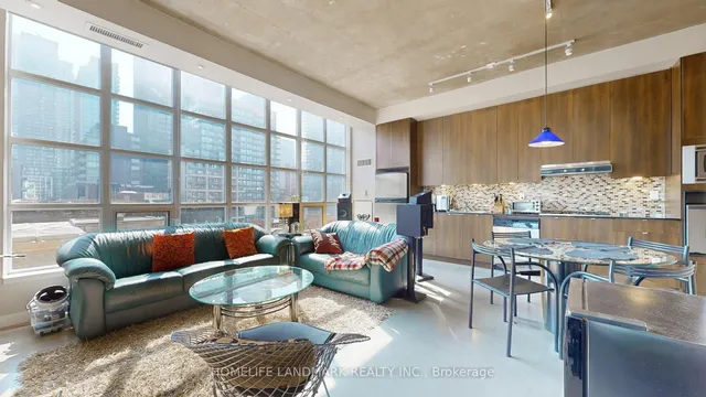 Additional image 7 of 23 Brant St Unit 712