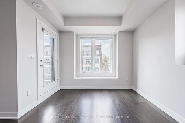 Additional image 14 of 256 Royal York Rd Unit 116