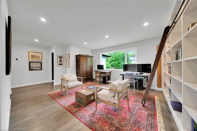 Additional image 34 of 36 Parkside Ave