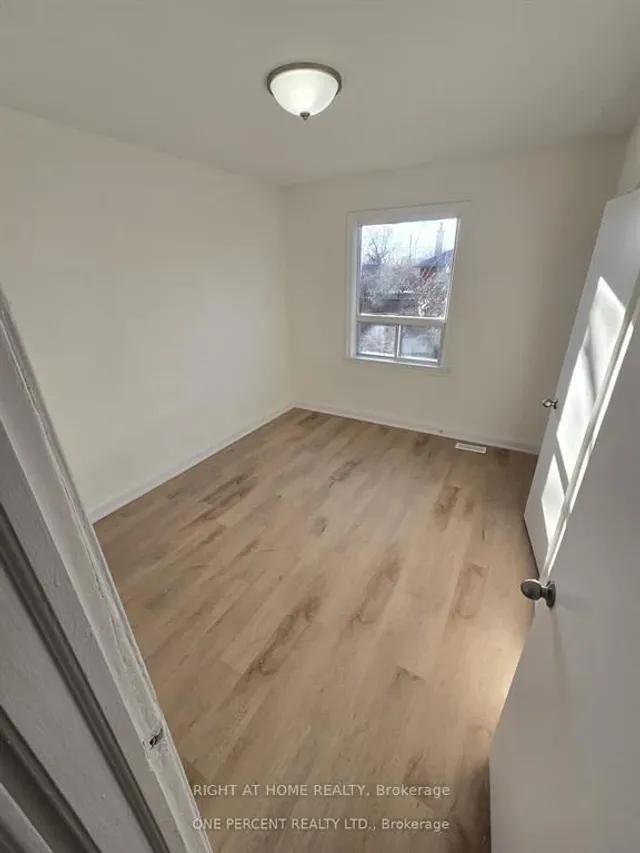 Additional image 17 of 70 Bunnell Cres