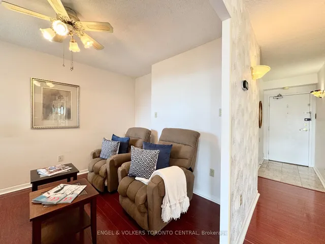 Additional image 17 of 121 Ling Rd Unit 1016