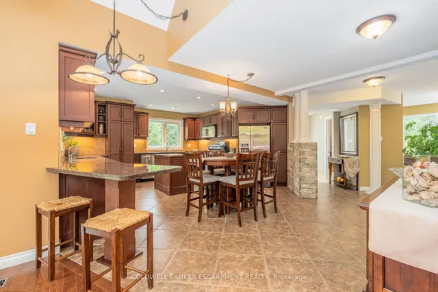 Additional image 10 of 13601 Guelph Line