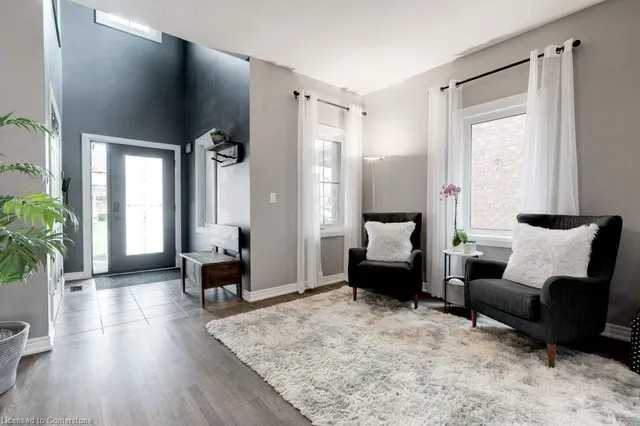 Additional image 7 of 52 Commando Crt