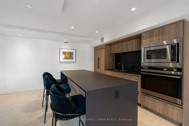 Additional image 42 of 81 Wellesley St Unit 402