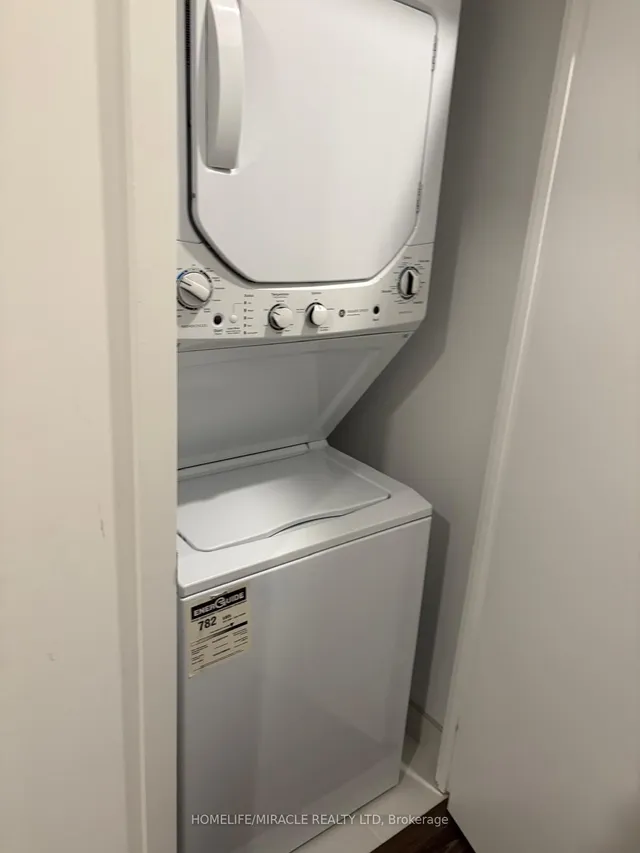 Additional image 11 of 20 Edward St Unit 1422