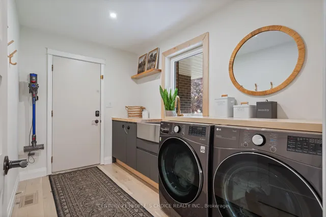 Additional image 18 of 7 Carl Cres