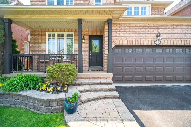 Additional image 4 of 221 Ellis Cres