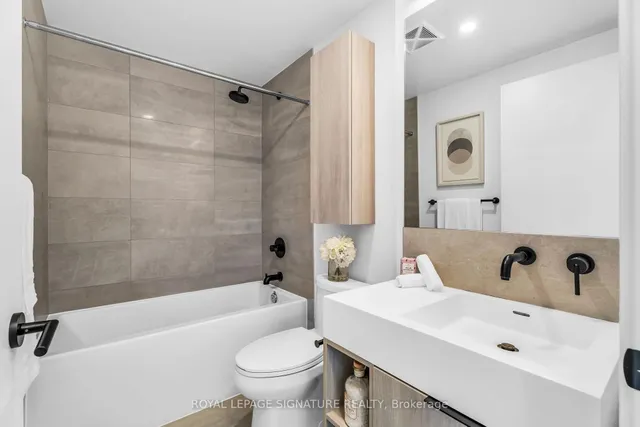 Additional image 17 of 108 Peter St Unit 1523